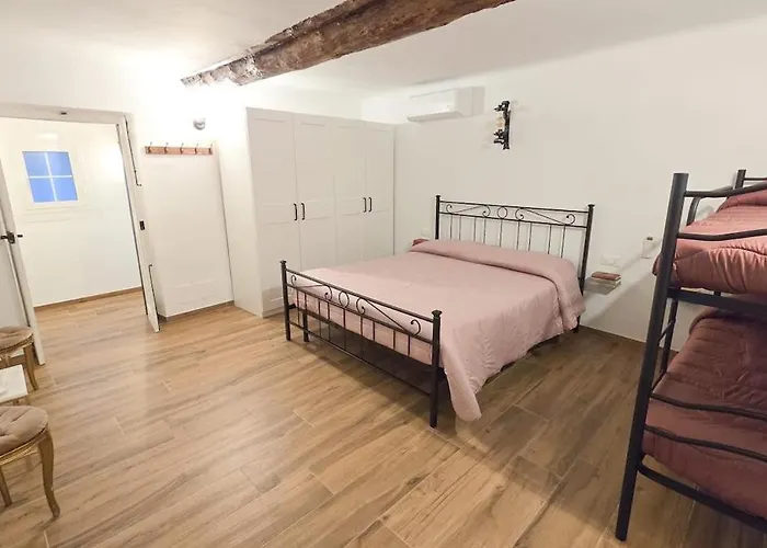 דירה Tra I Caruggi ג'נובה