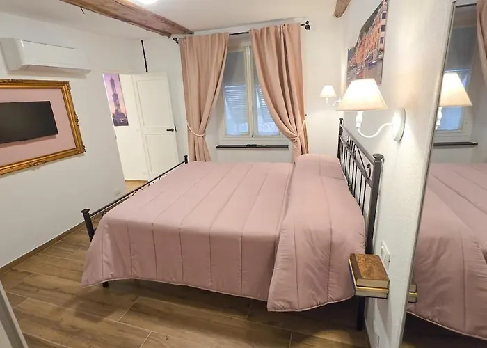 Tra I Caruggi דירה